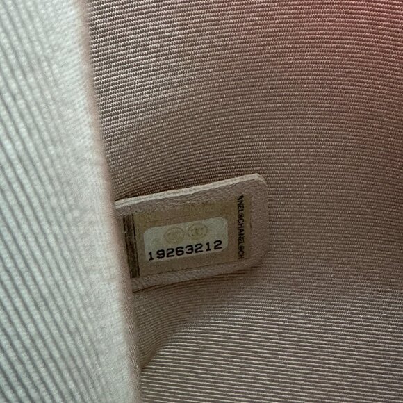 Chanel Boy Flap Bag Quilted Lambskin - Picture 13 of 15